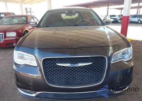 2019 Chrysler 300 Limited z USA, uszkodzony, nr VIN 2C3CCAEGXKH631373
